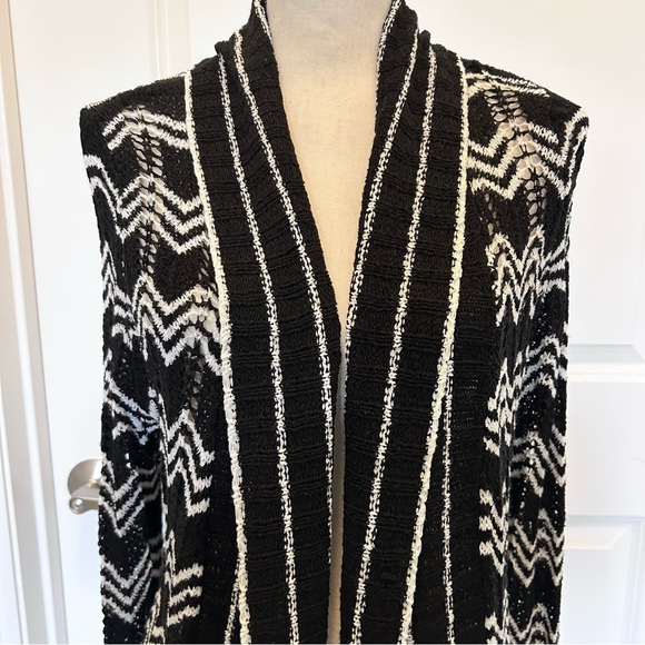 BCBGMaxAzria Black and White Open Front Cardigan SZ XL - Picture 4 of 6